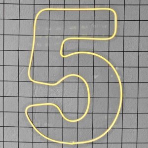 Número LED Luminoso “5”